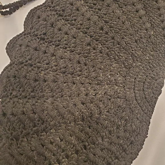 Vtg Black Goth Gothic Fan Shaped Crocheted Handbag w/Lucite Embellishment - Picture 6 of 6